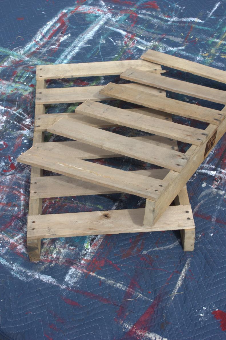 wooden pallets, wood pallet, reclaimed wood