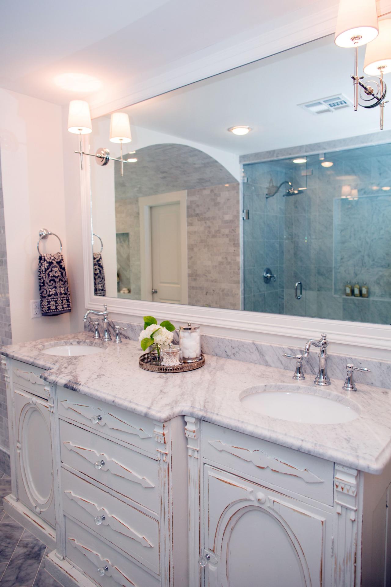 5 things every fixer upper-inspired farmhouse bathroom