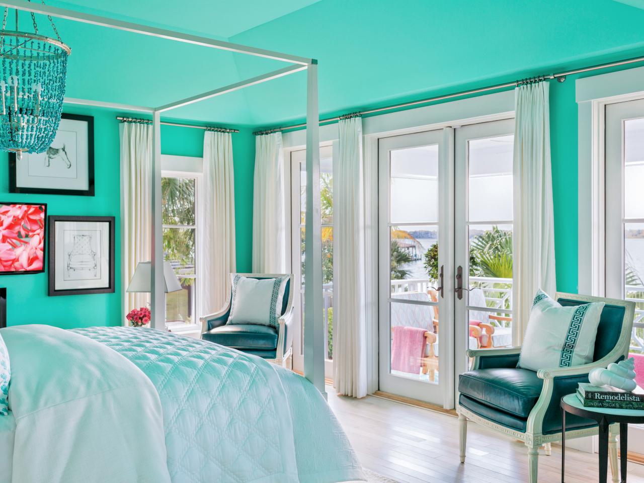 5 Coastal iBedroomsi That Will Get You Ready for Vacation 