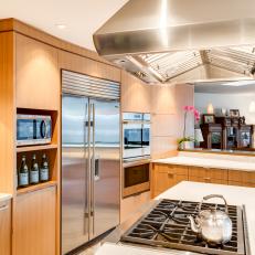 Midcentury Modern Kitchen With Stainless Steel Appliances