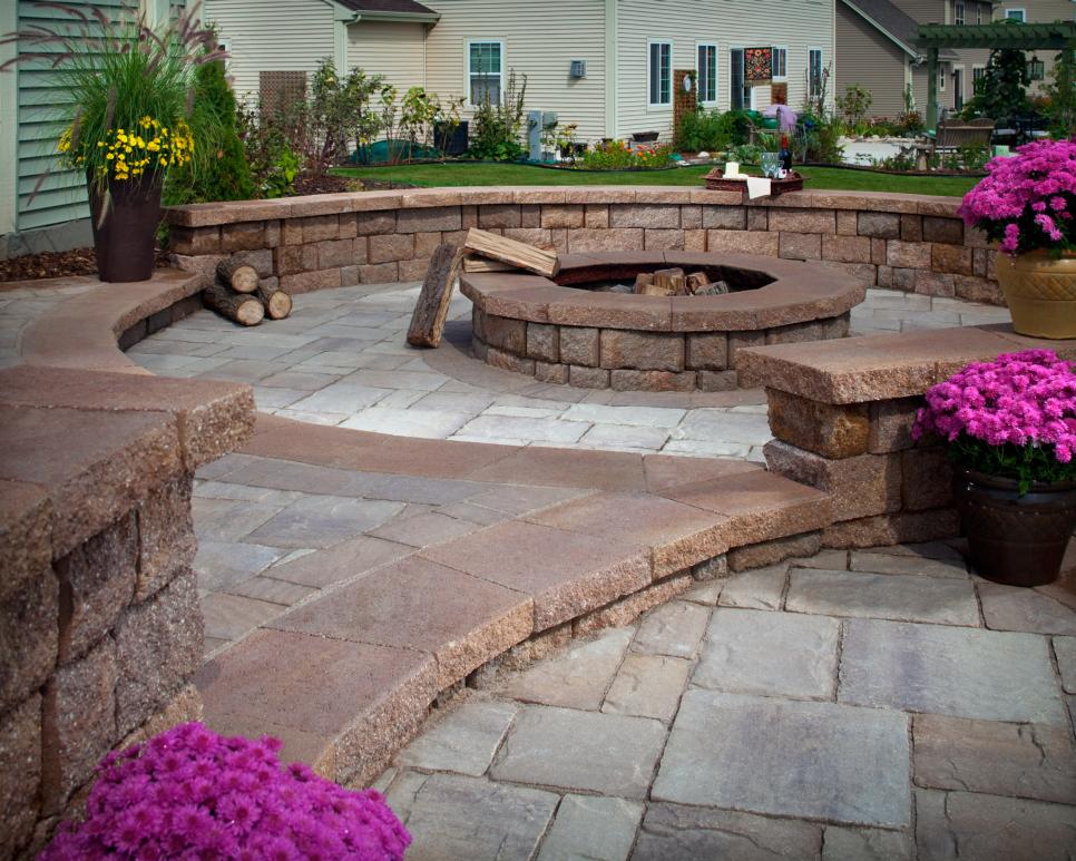 Large Seating Wall Around Fire Pit, Fire Pit With Seating Wall