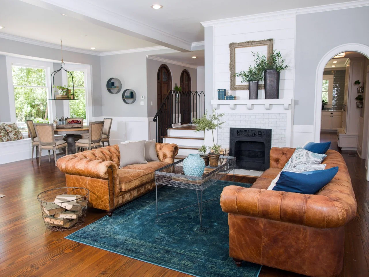 Fixer upper living rooms discount
