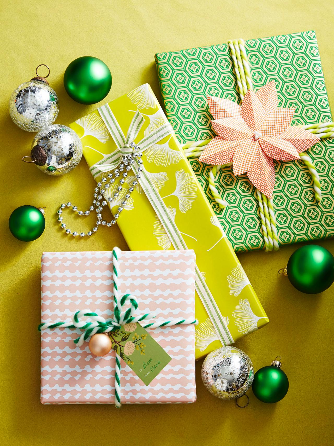 Festive DIY Holiday Gift Wrapping Ideas | HGTV