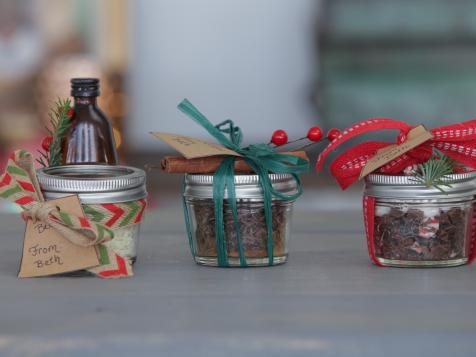 DIY Stocking Stuffer: Mini Hot Chocolate Jars Three Ways