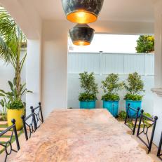 Modern Outdoor Dining Area