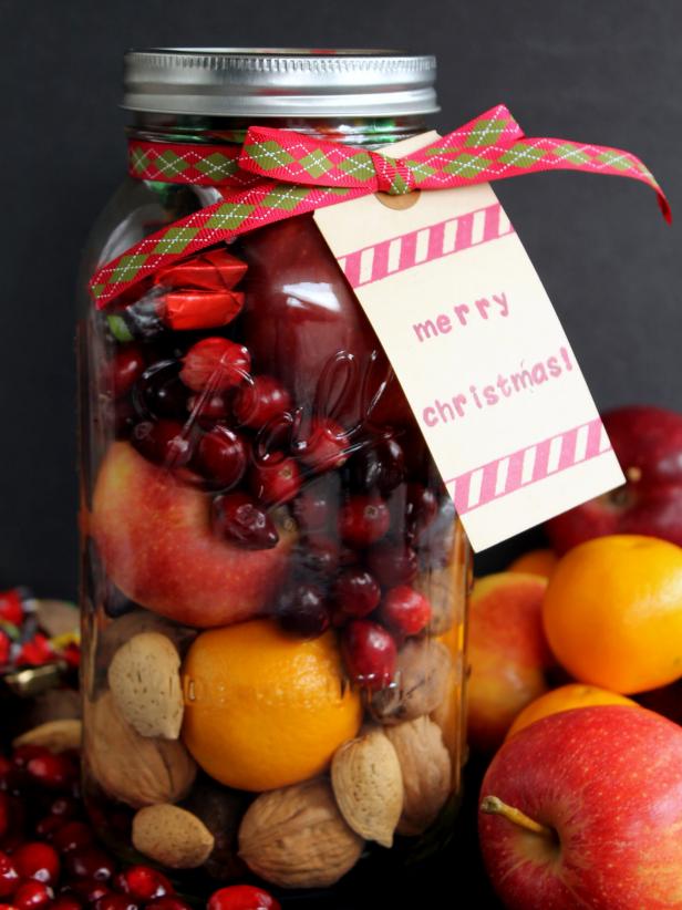 DIY Christmas Gift Fruit in Mason Jar