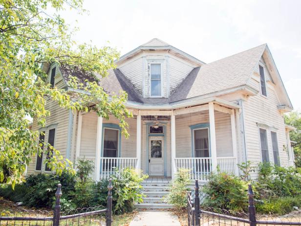 Exterior before ofFixer Upper Bed & Breakfast {Magnolia House}