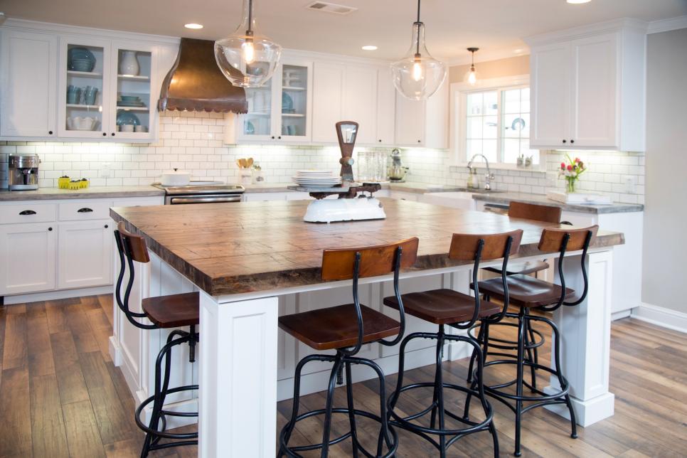 City Farmhouse - Farmhouse Kitchen Inspiration {HGTV}