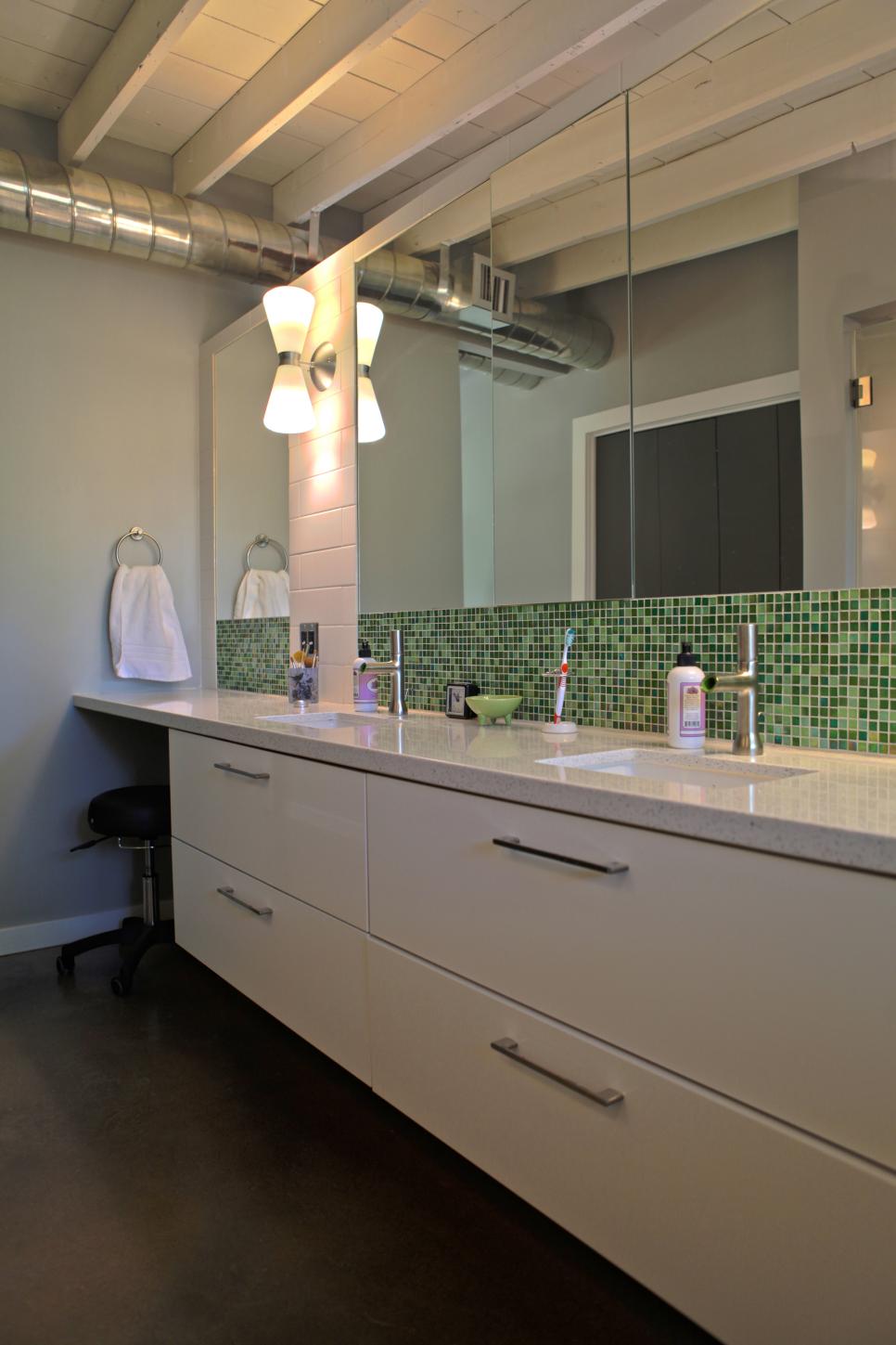Neutral Modern Bathroom With Green Tile Backsplash HGTV