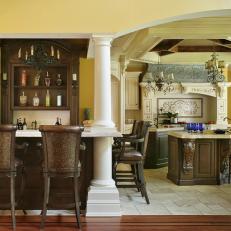 Traditional Wet Bar With Barstools