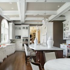 Clean & Sophisticated Kitchen