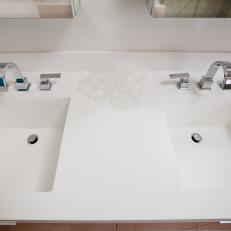 Modern White Sinks With Chrome Faucets