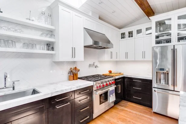 White Kitchen With Black Stainless Steel Appliances: Stunning Elegance