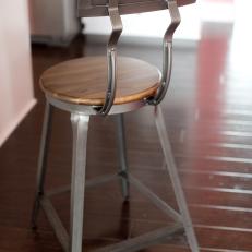 Chic Metal Barstool With Wooden Seat