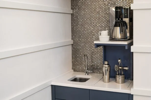How to Hide a Coffee Pot in the Kitchen: Clever & Stylish Ideas