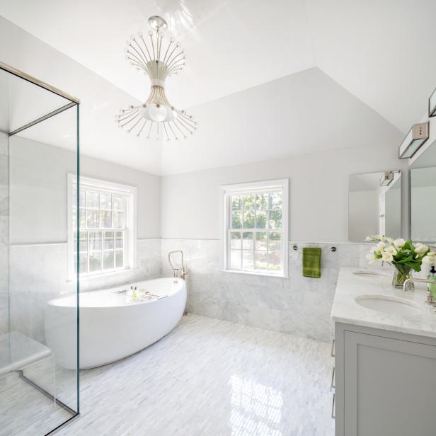 Luxe White Bathroom With Soaking Tub 
