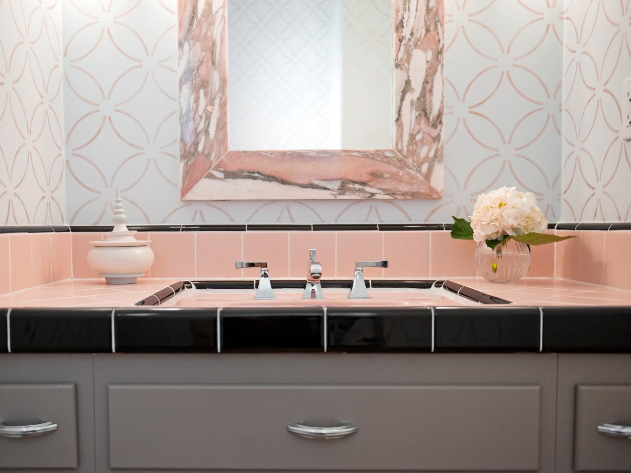 Retro Pink Tiled Bathrooms, Gray And Peach Bathroom Decor