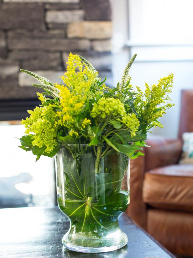 How to Decorate a Glass Vase | HGTV