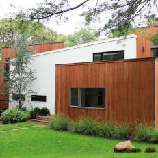 Modern Home Boasts Cedar & Stucco Exterior