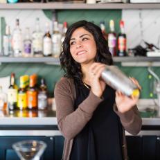 Bartending Tips From a Professional Mixologist
