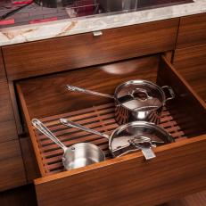Cooktop and Pots and Pans Drawer