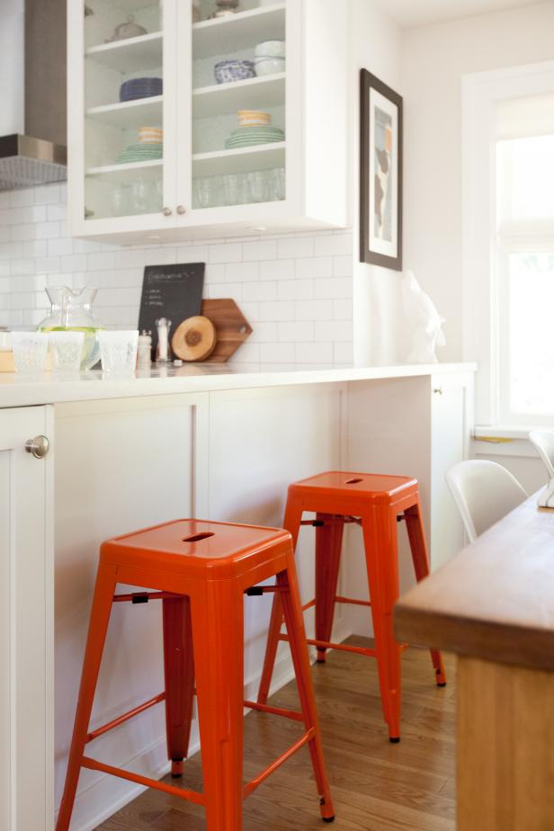 Bright Red Stools in the world The ultimate guide | stoolz