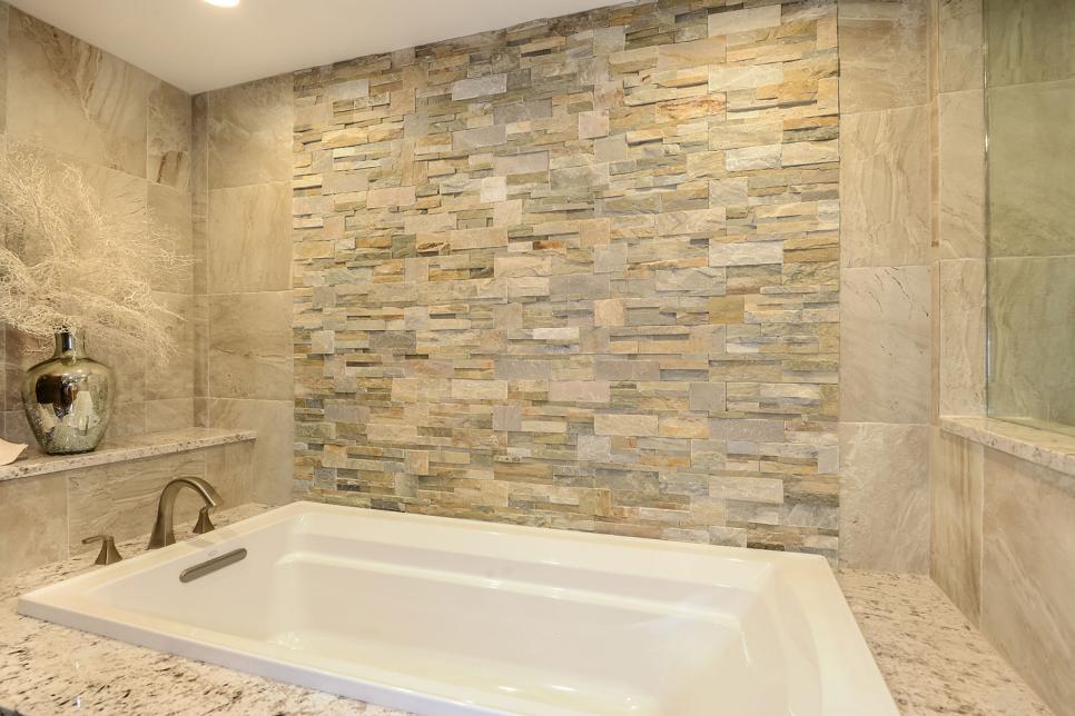 Drop In Bathtub With Natural Stone Accent Wall - Stacked Stone Feature Wall Bathroom
