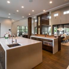 Onyx Islands In Contemporary Kitchen