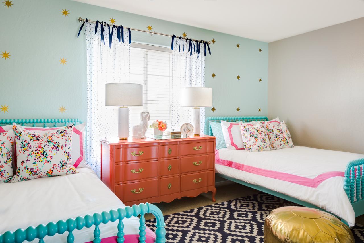 turquoise childrens bedroom