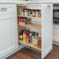Clever Pull-Out Spice Rack