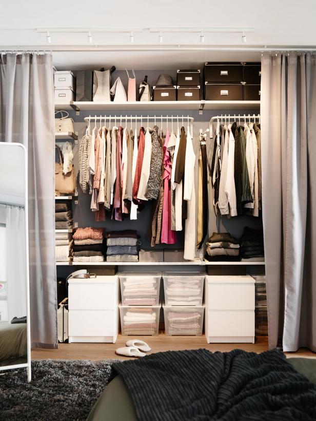 Bedroom Closet With Smart Organization System