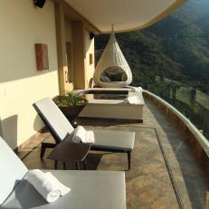 Relaxing Balcony with Beautiful Mountain View