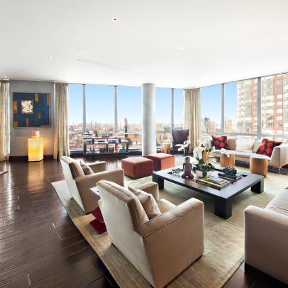 Penthouse in New York City: Living Room View
