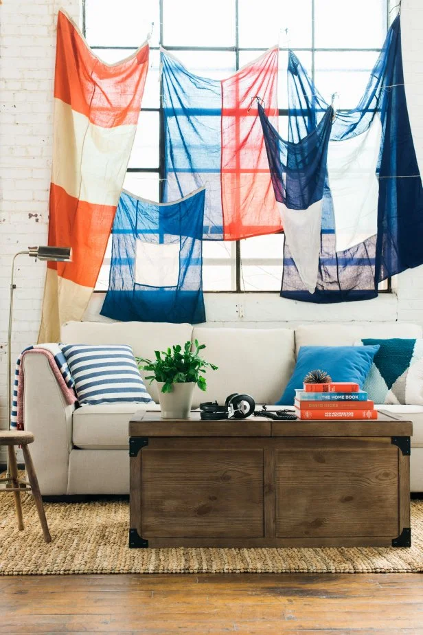 What to Hang above Living Room Sofa: Stunning Ideas to Transform Space