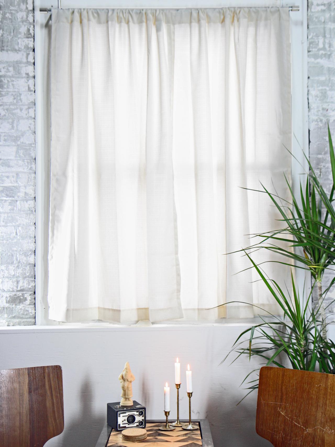 4 window curtains