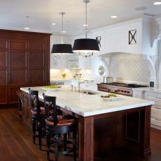 Traditional Chef's Kitchen Features Spacious Island