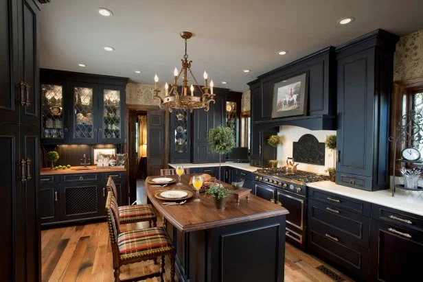 What Color Walls Go With Black Kitchen Cabinets: Stunning Ideas 2 What Color Walls Go With Black Kitchen Cabinets: Stunning Ideas