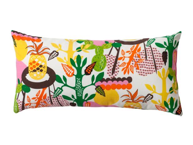 This accent pillow gives off a on-vacation vibe.