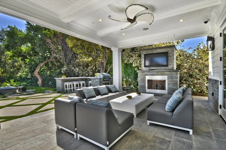 Outdoor Patio 