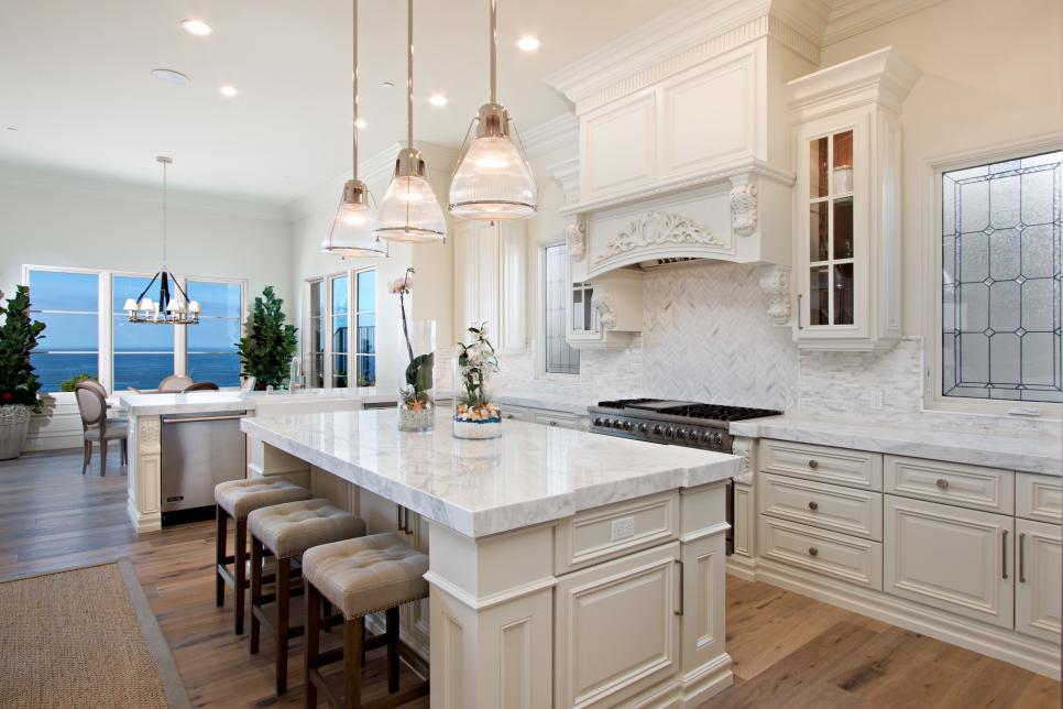 Oceanfront Home in Dana Point: Open, Family-Friendly Kitchen