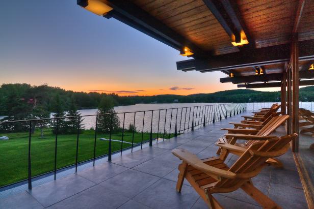 Porch: Resort-Style Contemporary in EstÃ©rel, Quebec 