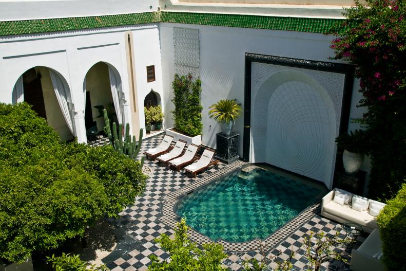 Moroccan-Inspired Courtyard With Black-and-White Tile