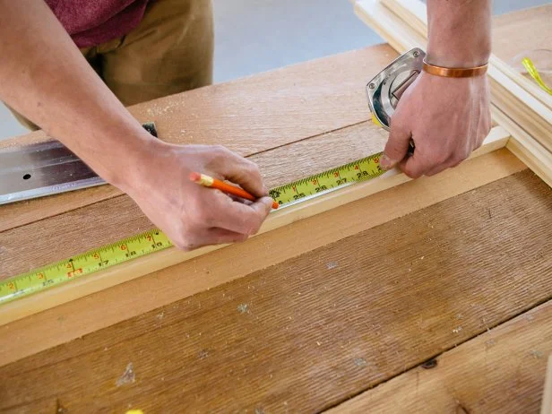 Measure and cut 4 pieces of 1” square hardwood dowel at 25”.