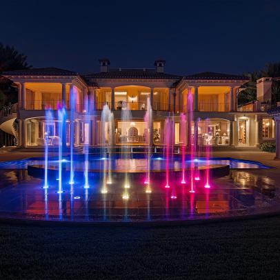 Dazzling Fountains in Naples, Fla.