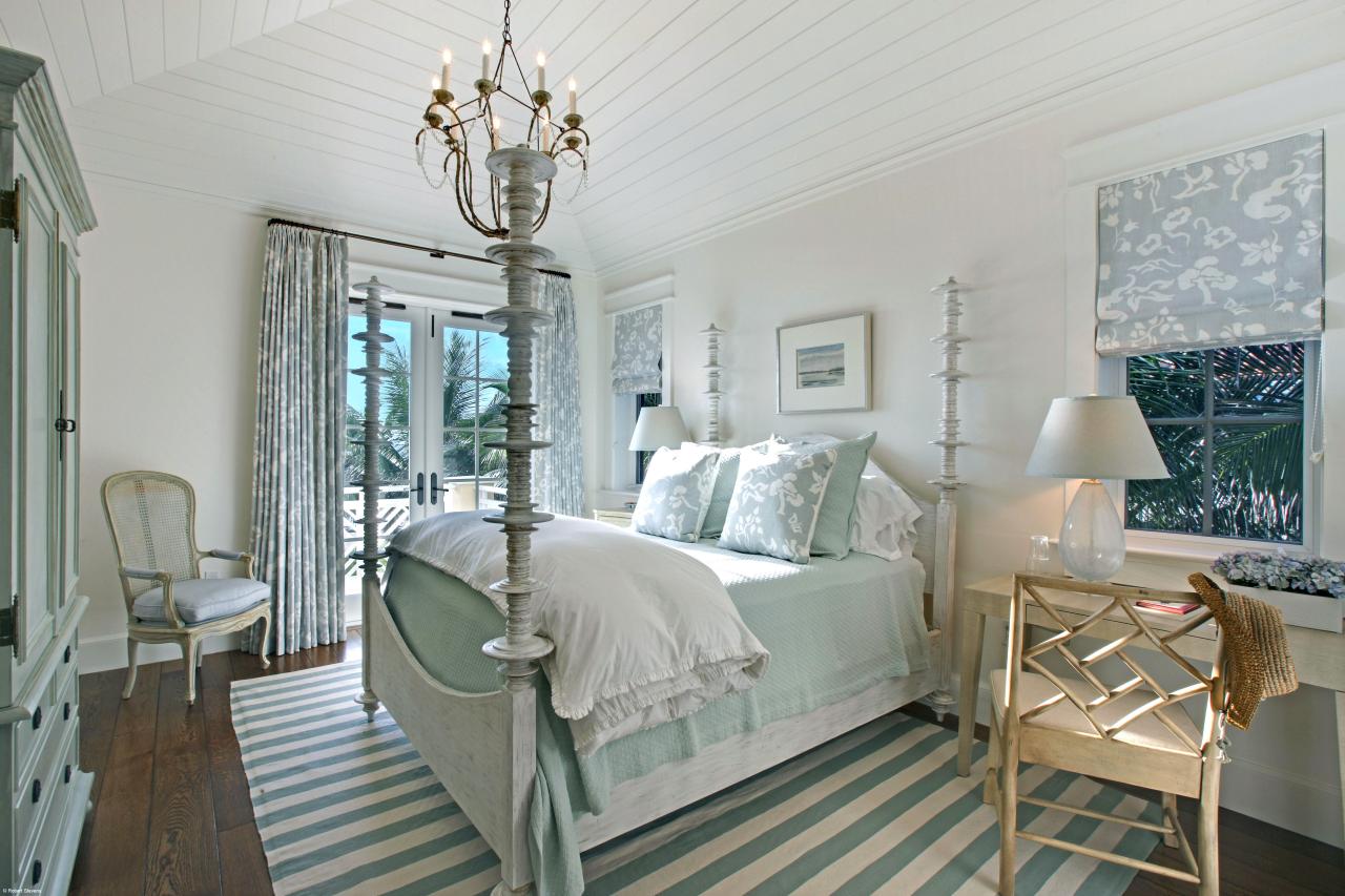 Your Guide To A Dreamy Nautical Bedroom Hgtv S Decorating Design Blog Hgtv