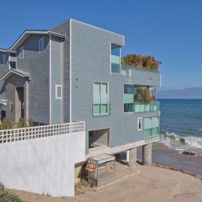 Modern Beach House in Malibu, Calif.
