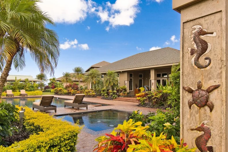 Hawaii Backyard with Pool, Gardens