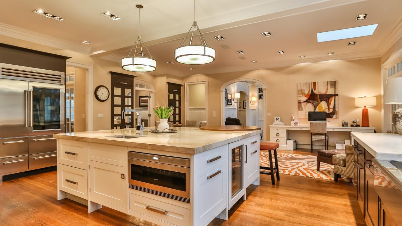 Tour a Renovated Colonial Home in New Canaan Conn. HGTV