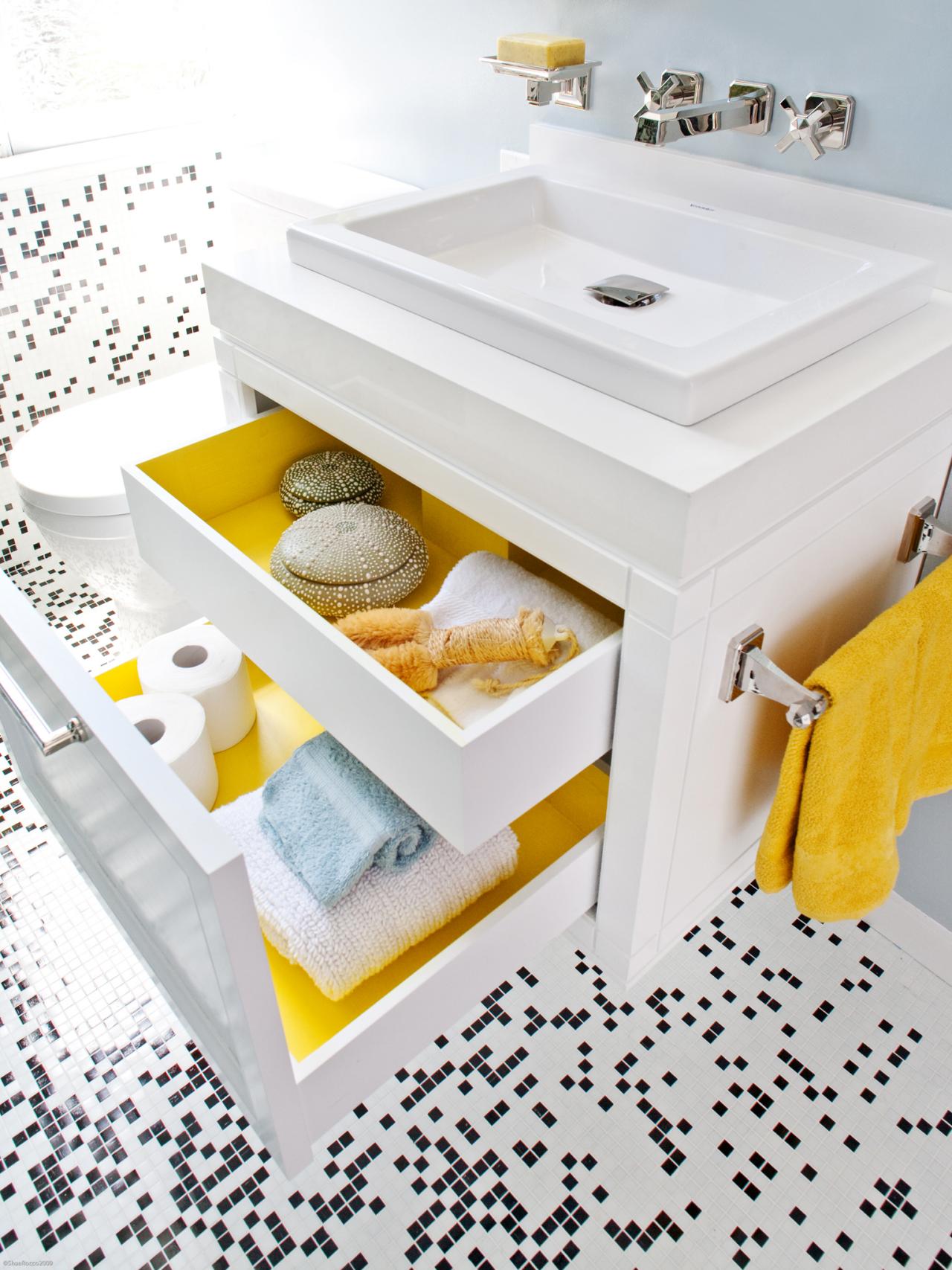 10 Yellow Bathroom Ideas Hgtv S Decorating Design Blog Hgtv