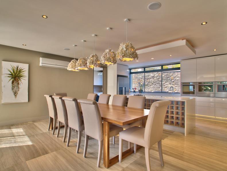 Neutral, Open-Plan Kitchen and Dining Room